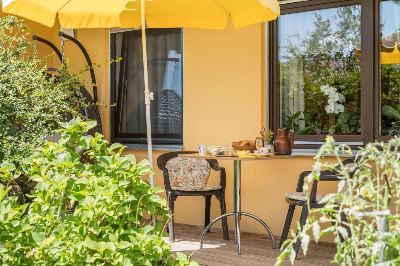 Bett Und Fruehstueck Bei Gertrud Apartment Hergensweiler Exterior photo