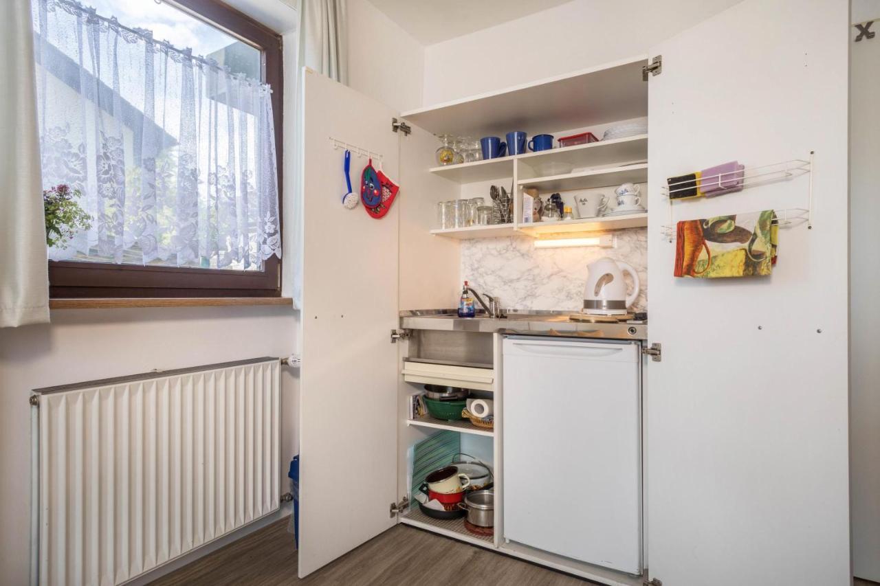 Bett Und Fruehstueck Bei Gertrud Apartment Hergensweiler Exterior photo