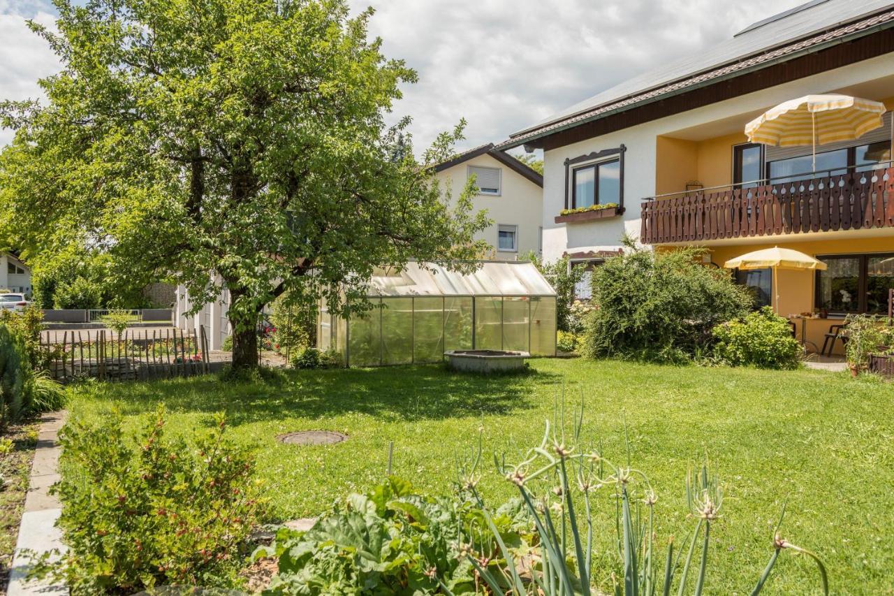 Bett Und Fruehstueck Bei Gertrud Apartment Hergensweiler Exterior photo